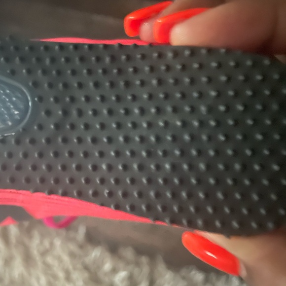 New Balance Pink/Orange Cleats women size 7 - Picture 3 of 5